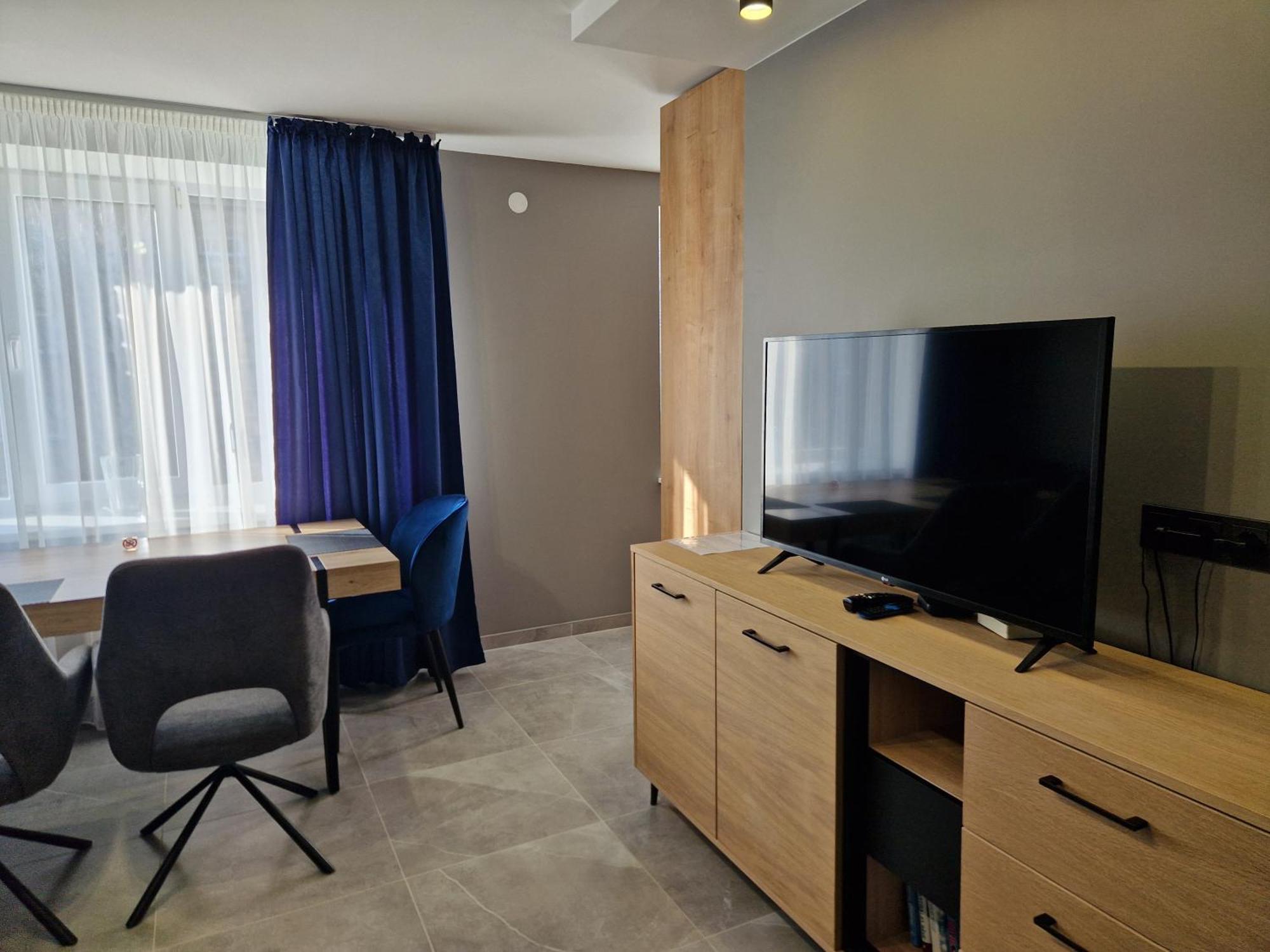 Vin Service Atbrivosanas Alley 119 Rēzekne Exteriér fotografie